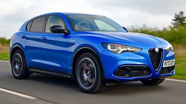 Alfa Romeo Stelvio - front tracking